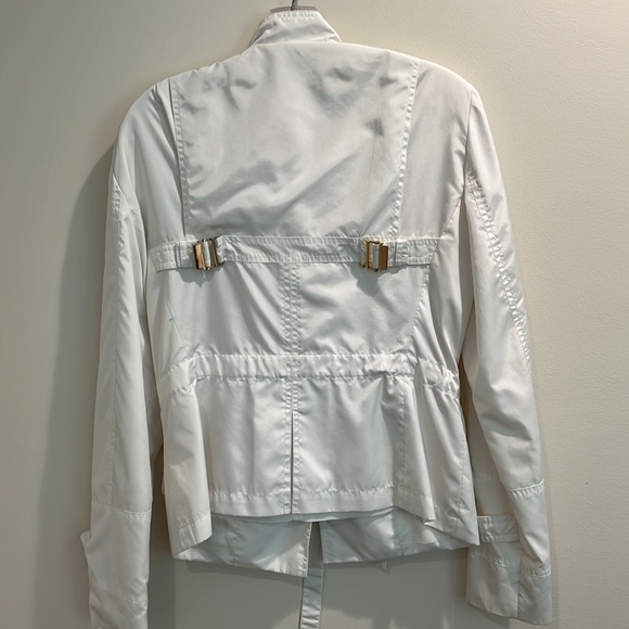 White polyester ladies jacket - Picture 2 of 2